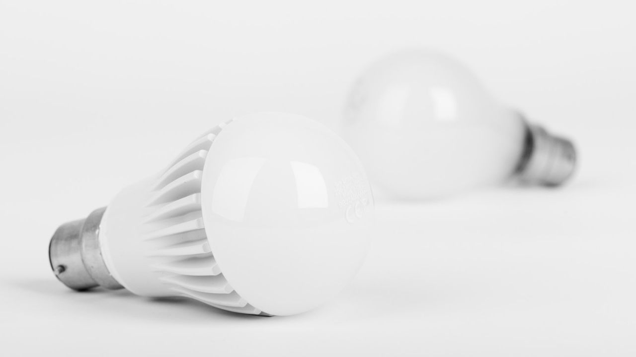 LED лампи