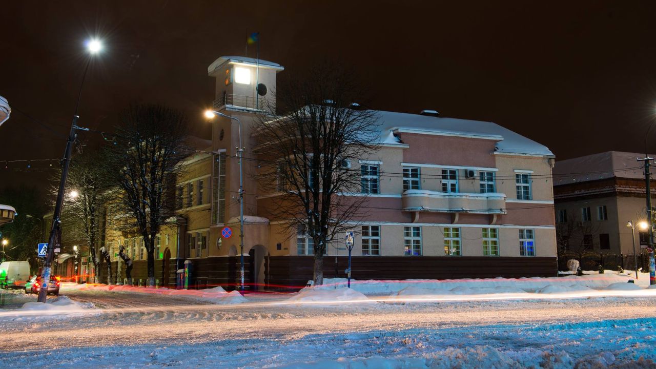 Свалява взимку
