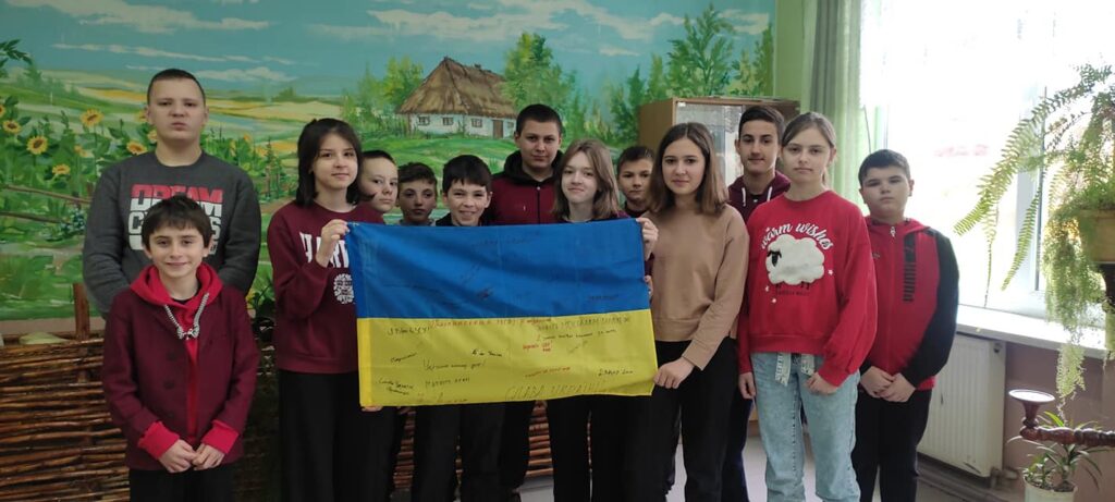 Неліпино школа