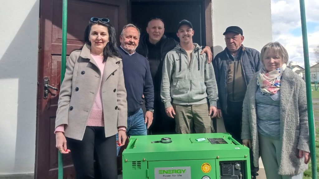Генератор для школи Сваляви
