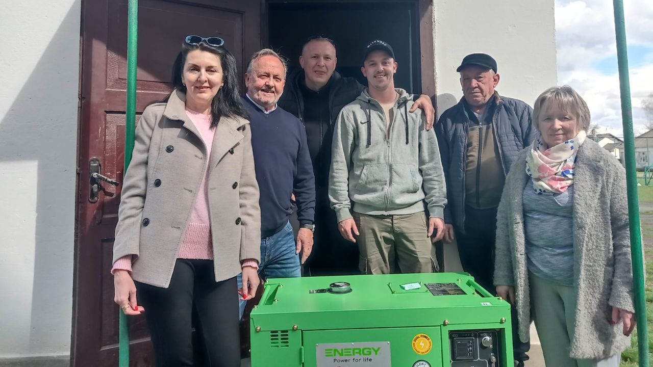 Генератор для школи Сваляви