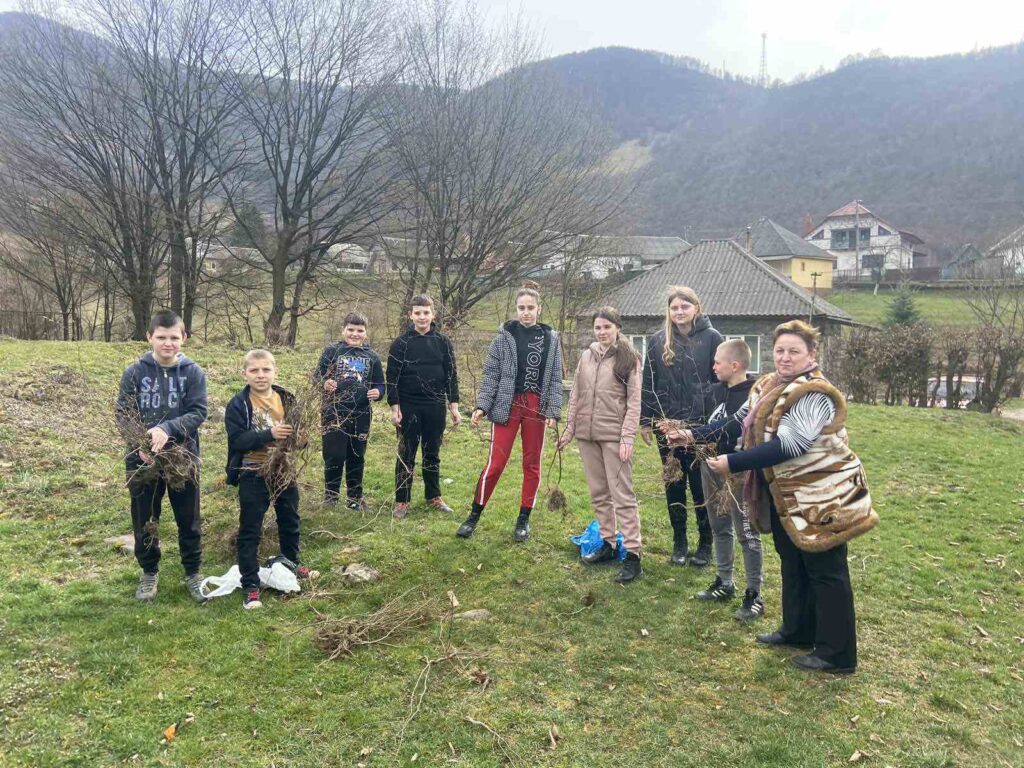 Діти на толоці в Неліпині