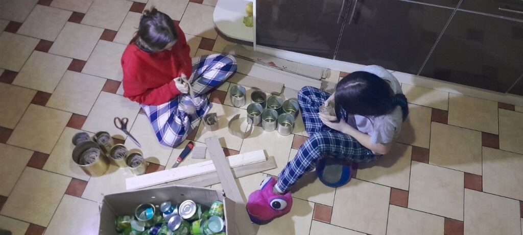 Діти і окопні свічки
