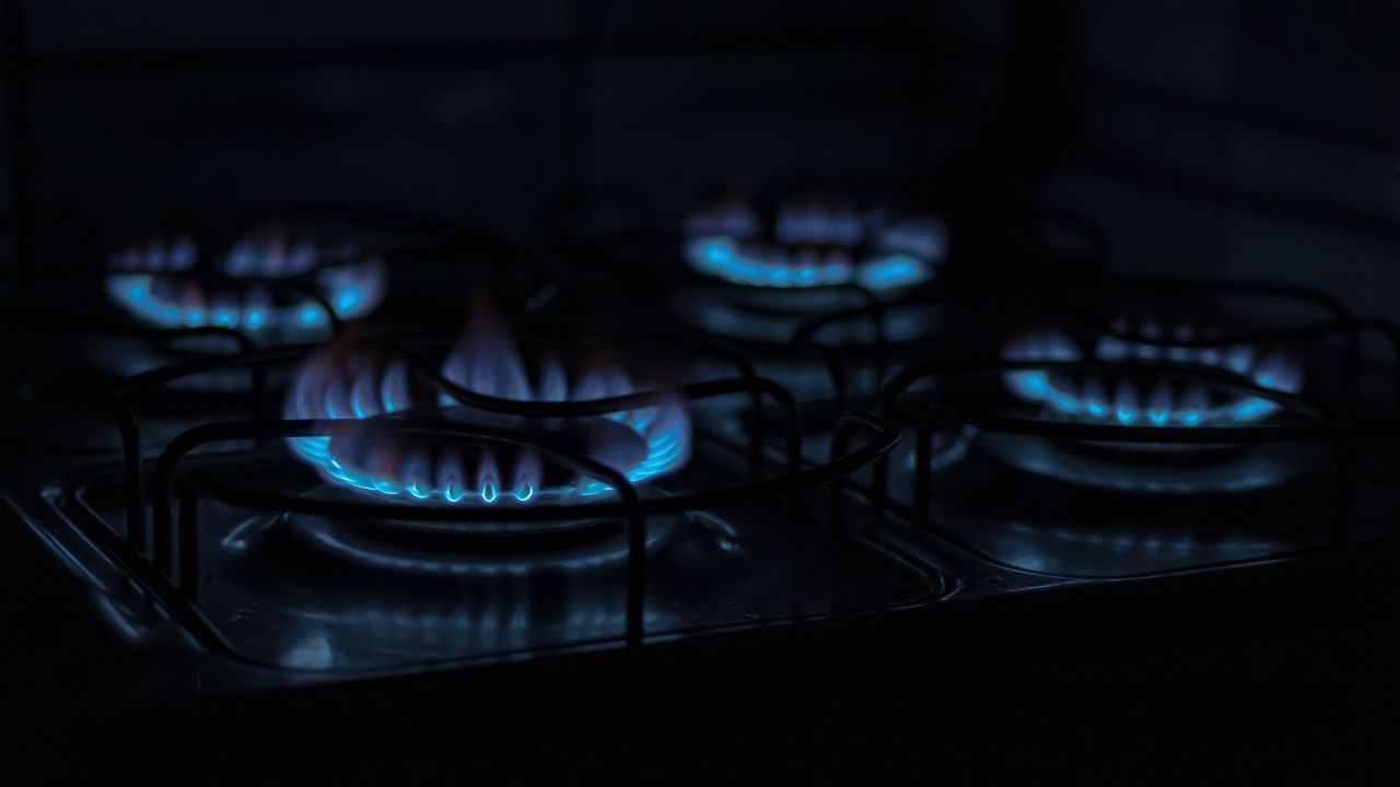 Газ горить