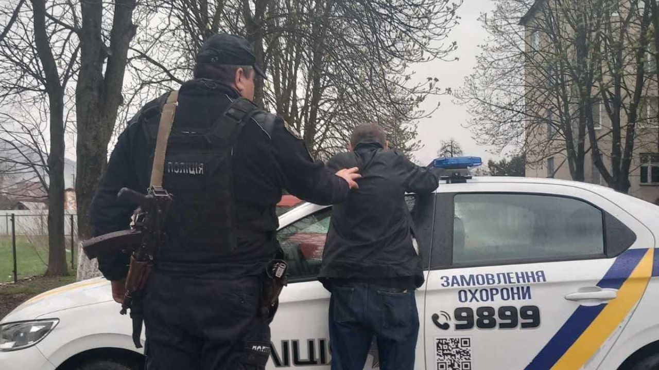 Грабіжник Свалява