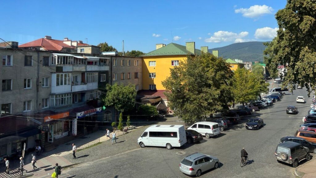 Свалява, будинки