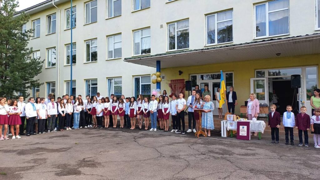 Школярі Неліпина