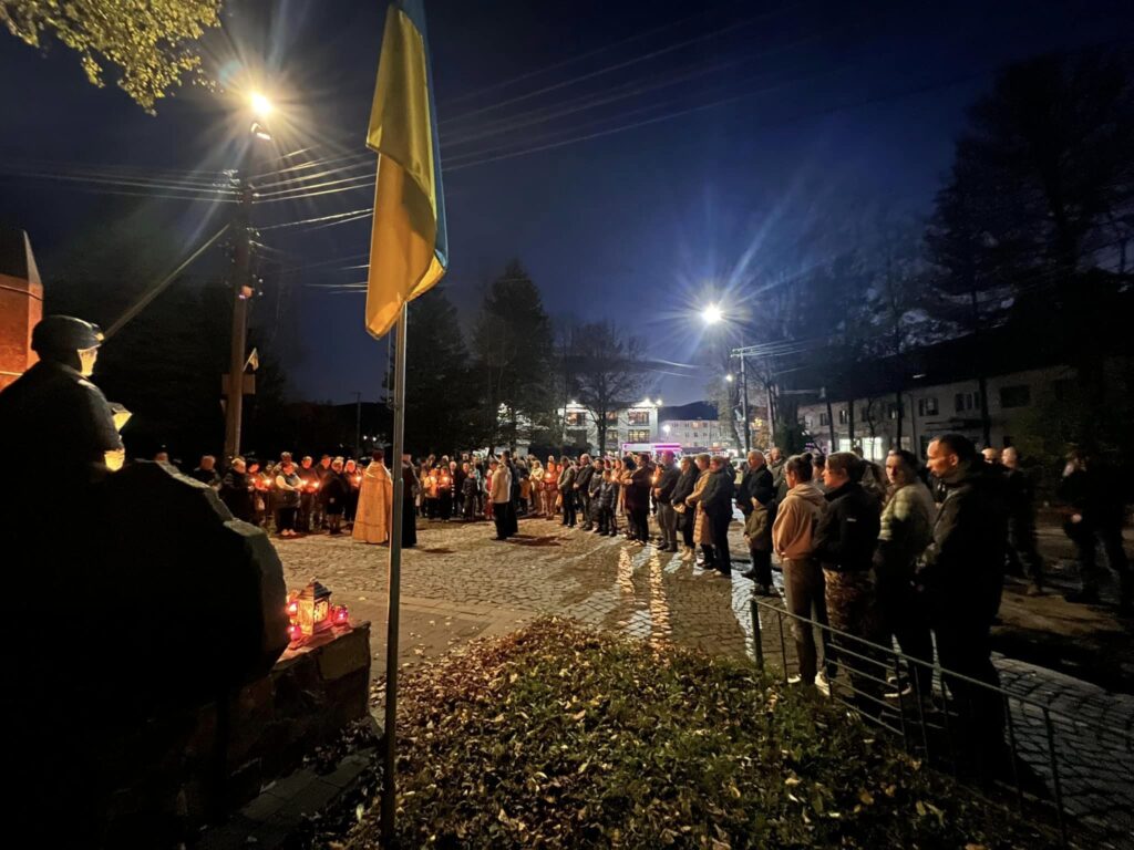 Свалява 128