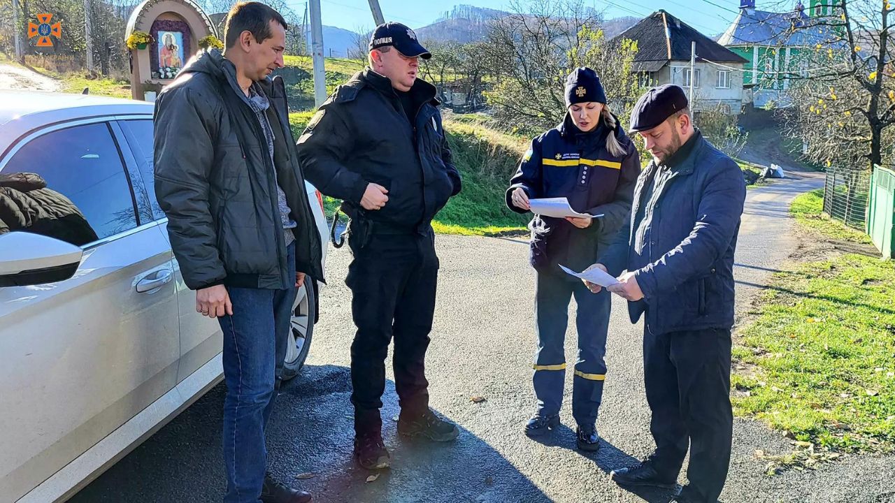 Рятувальники у Пасіці