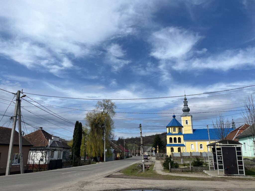 Стройне
