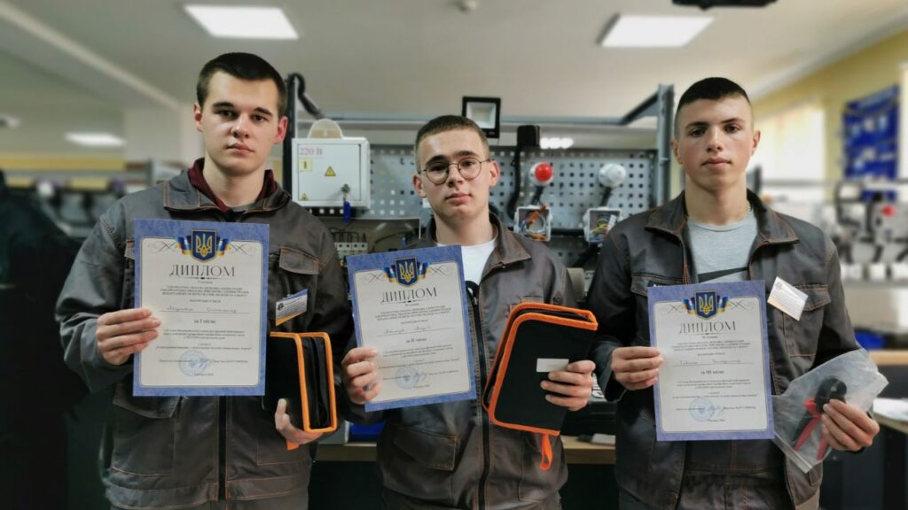 Конкурс у Свалявському ліцеї