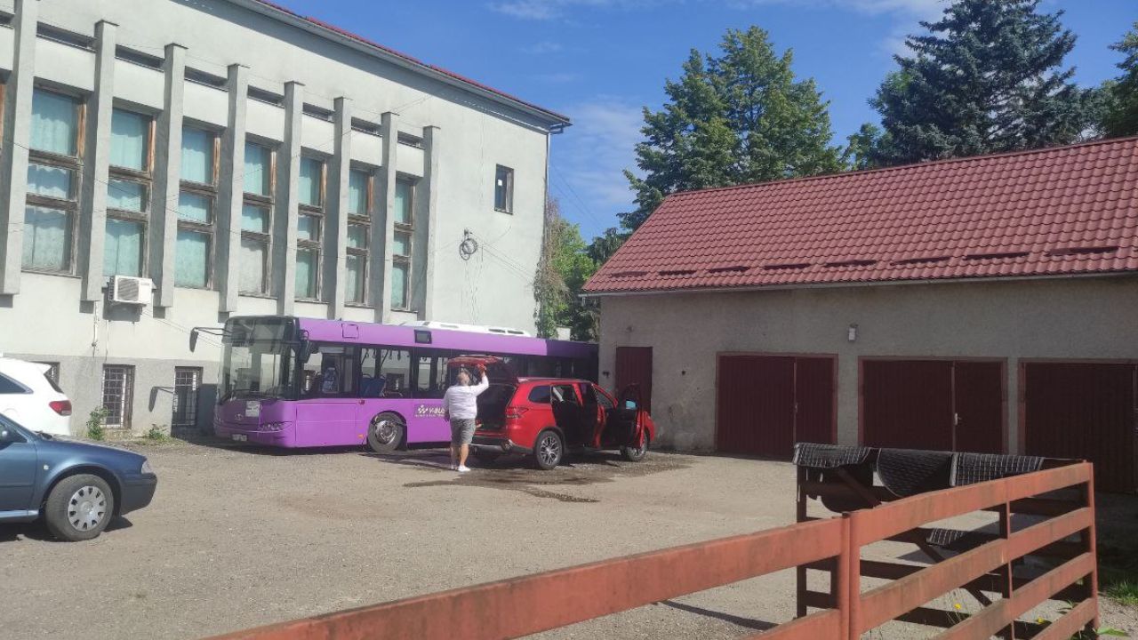 Миє авто голові громади Сваляви