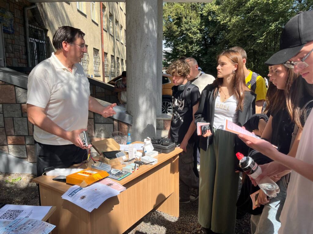 Презентація робототехніки Свалява
