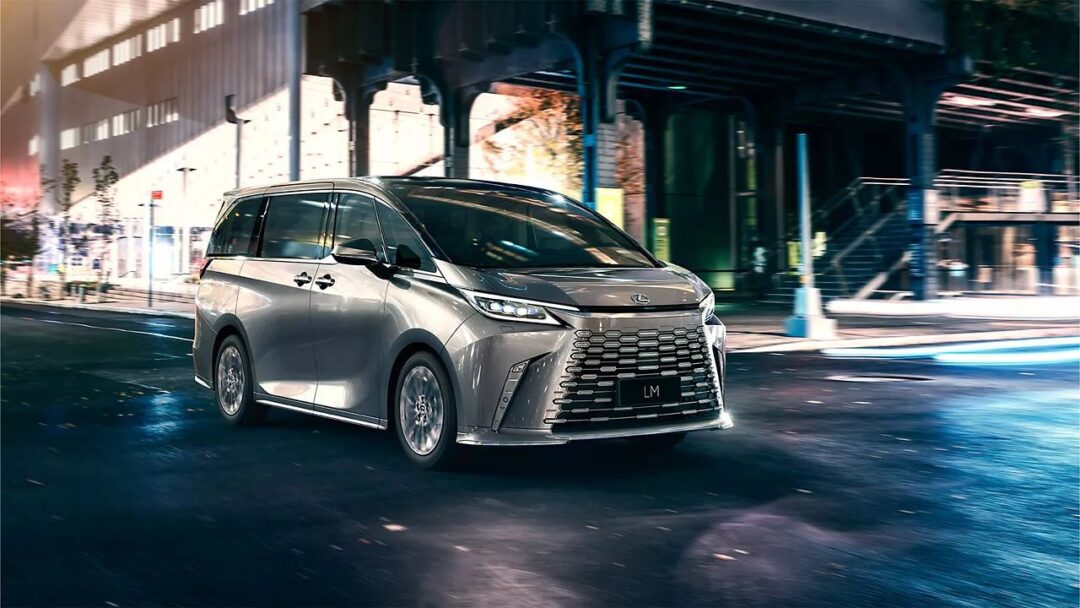 Lexus LM