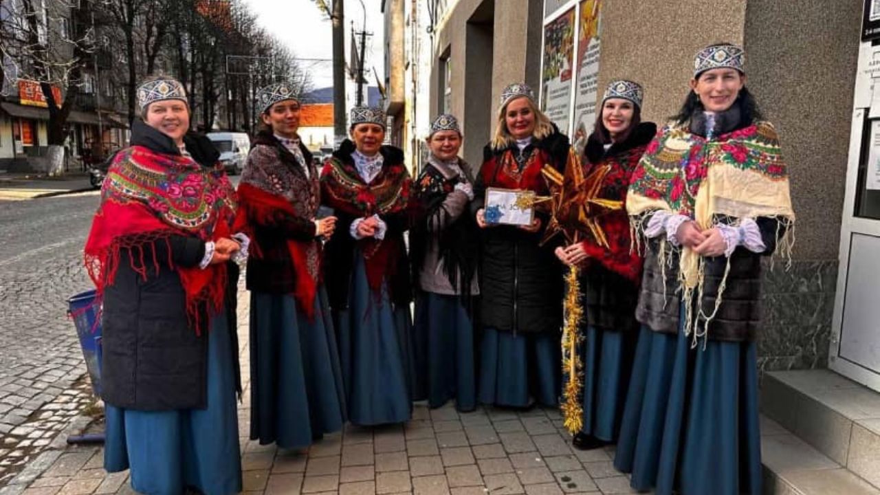 Вокальний ансамбль Чарівниця