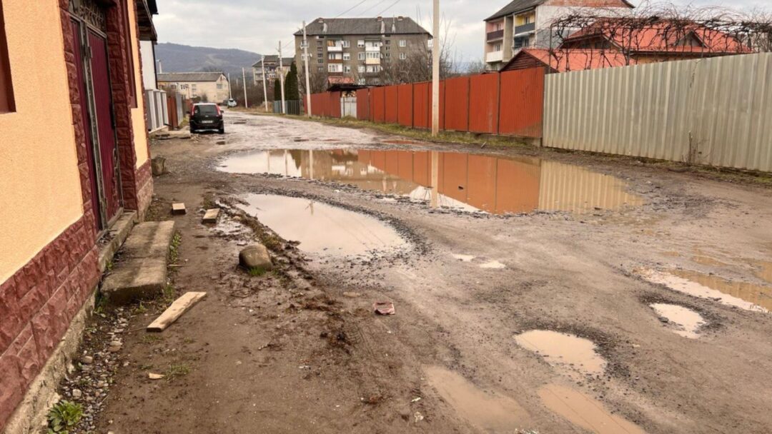 Вулиця Тацея у Сваляві