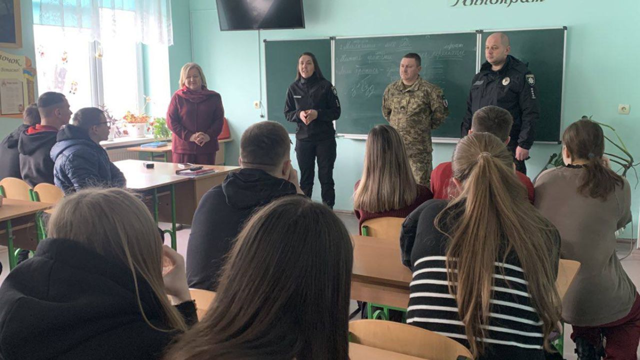 Бесіда Єдність заради безпеки у Неліпинському ЗЗСО