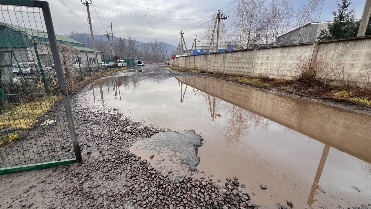Вулиця Робітнича у Сваляві