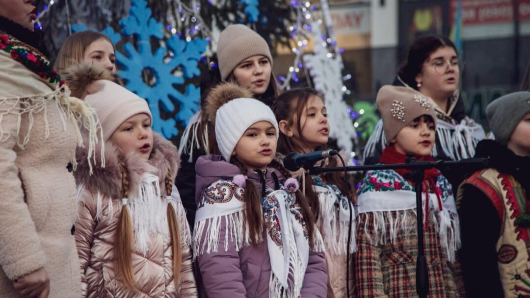 Різдвяна коляда, Поляна