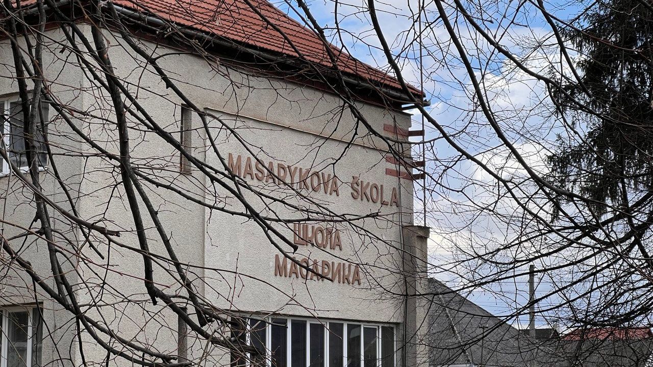 Школа Масарика у Сваляві