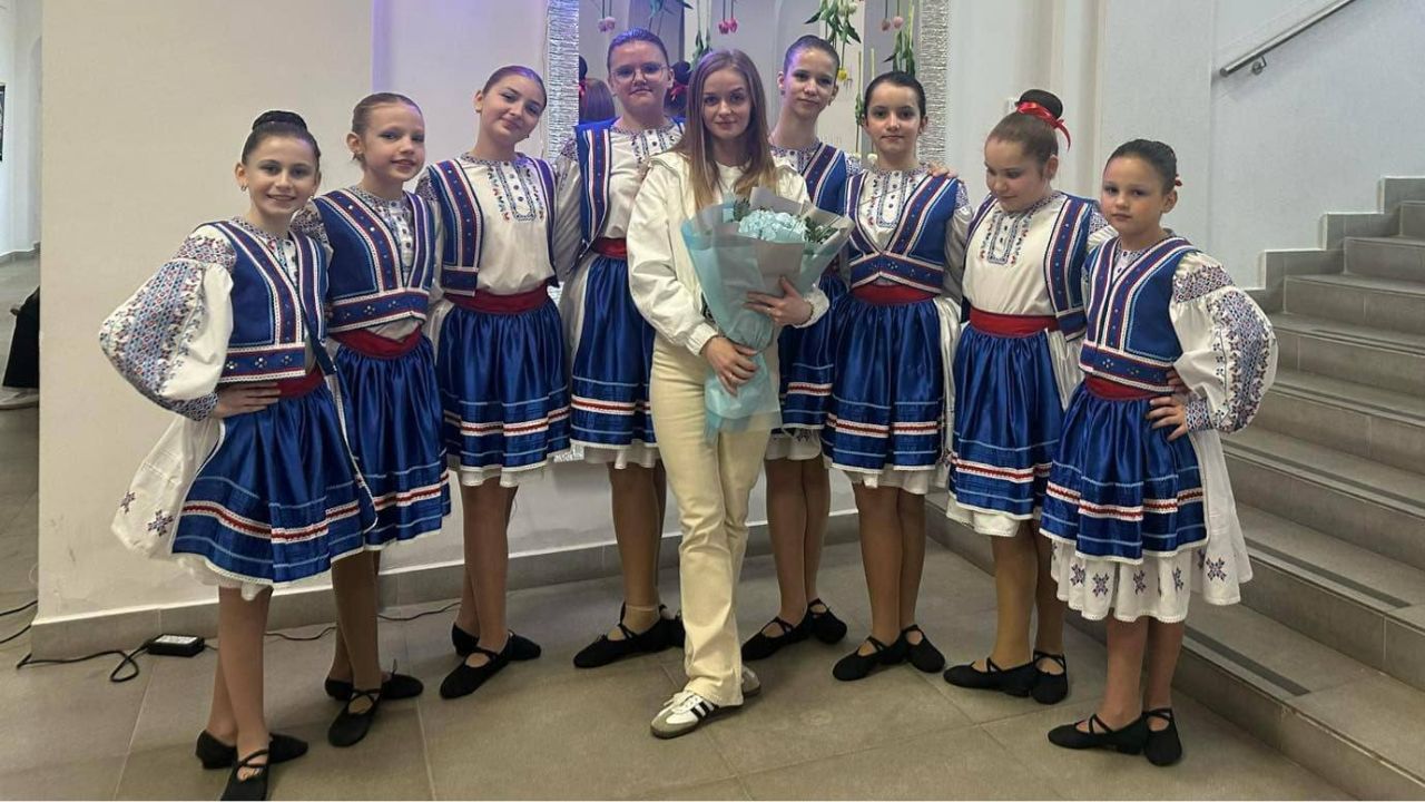 Танцювальний колектив з Сваляви