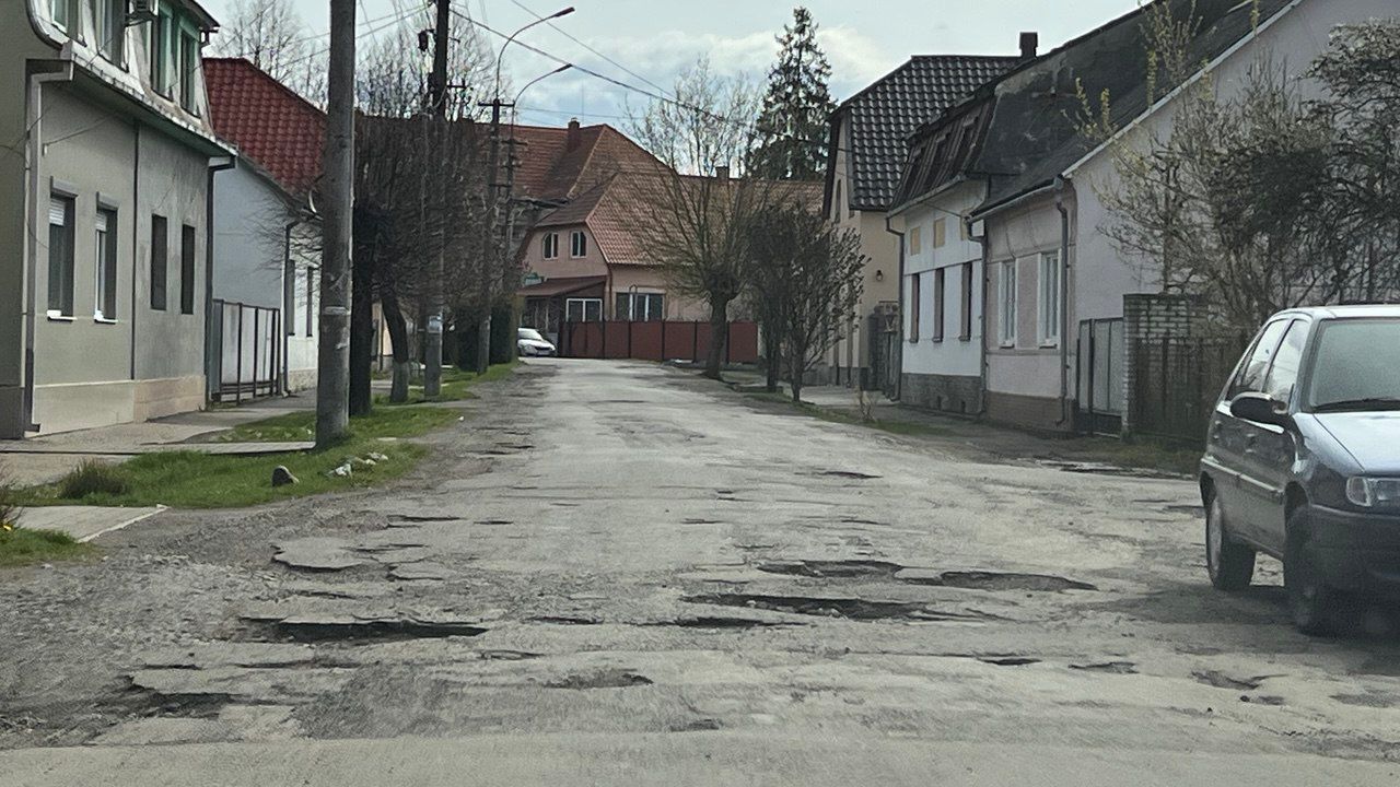 Вулиця Небесної Сотні у Сваляві