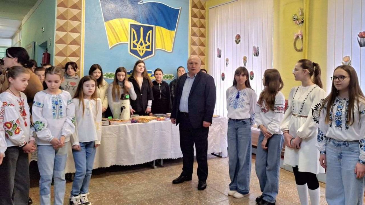 Ярмарок у Стройненській гімназії