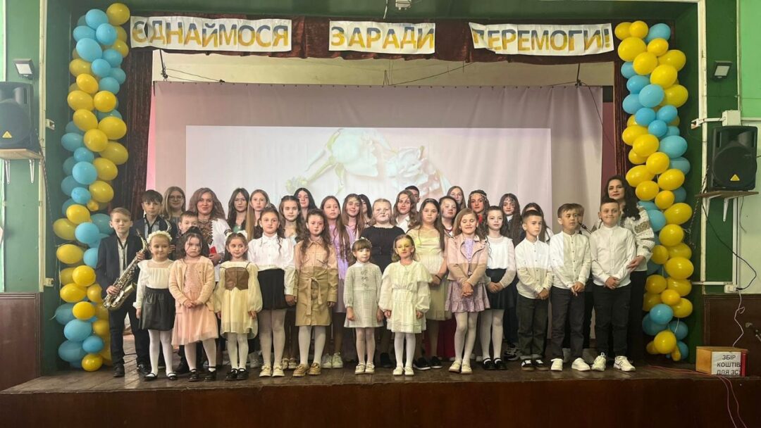 Концерт до Дня матері у Росошанському будинку культури