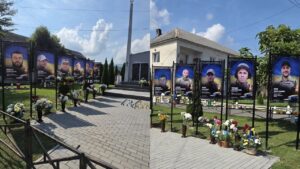 Алея слави у Керецьках