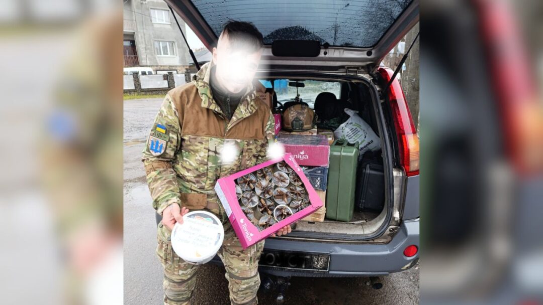 Передача окопних свічок ЗСУ