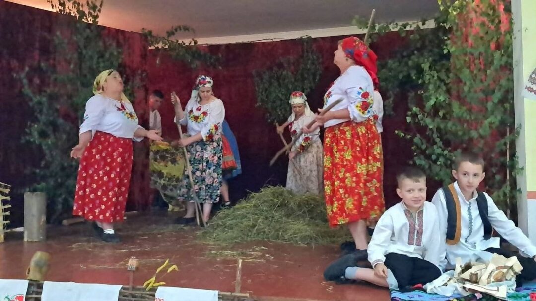 Колектив "Гутніцькі вечірки"