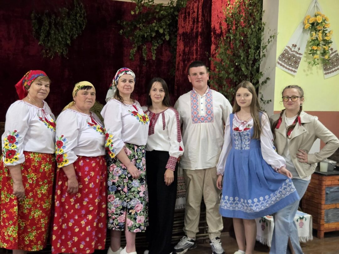 Колектив "Гутніцькі вечірки"