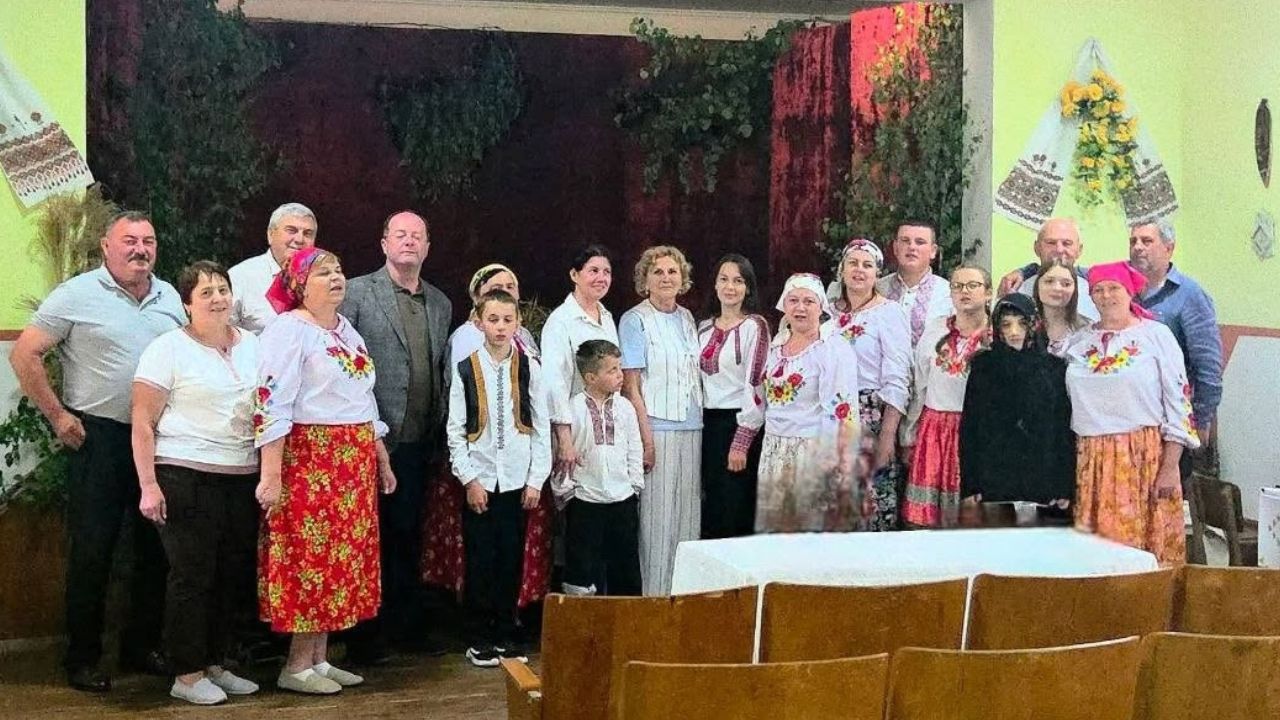 Колектив "Гутніцькі вечірки"