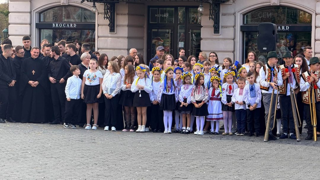 Флешмоб "Верховино, мати моя"